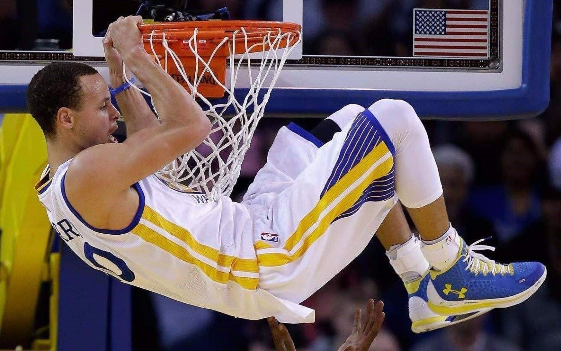 恒定之弧与逆流之矛,当德布劳内的不掉线遇见比利亚雷亚尔的淘汰时刻
